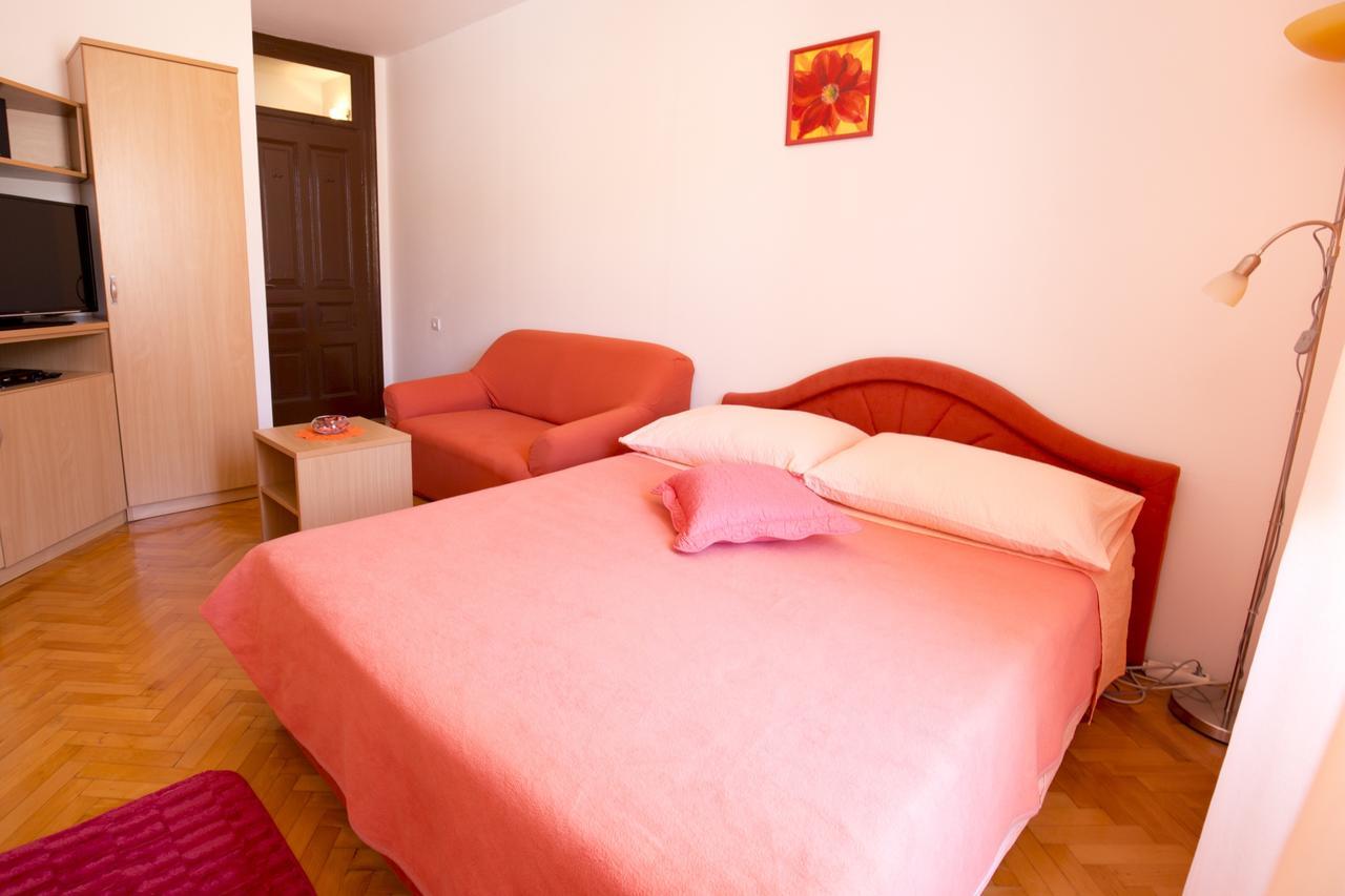 וויס Apartment And Room Daria מראה חיצוני תמונה