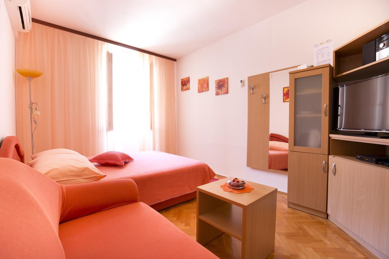 וויס Apartment And Room Daria מראה חיצוני תמונה